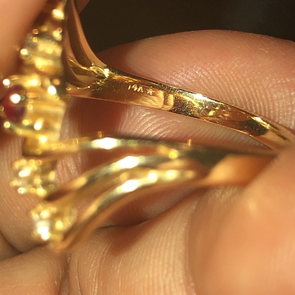 14k yg diamond/ruby ring - Picture 8 of 10
